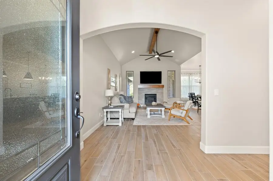 11828 Corie Nicole Lane, Yukon, OK 73099 - Image #2