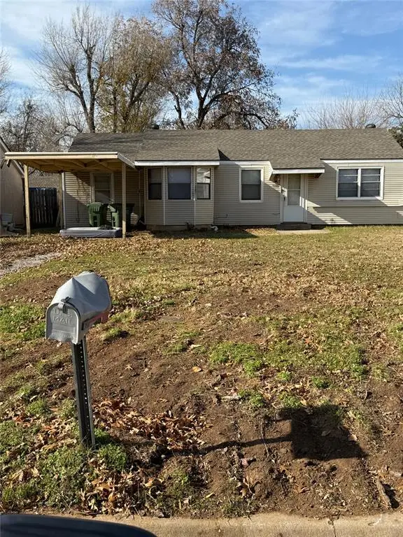 428 S 8th Street, Yukon, OK 73099