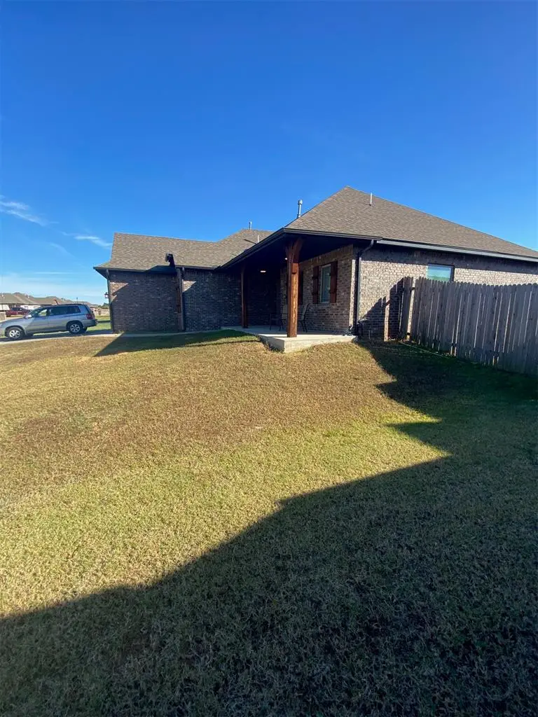 20768 Santa Fe Avenue, Harrah, OK 73045 - Image #3