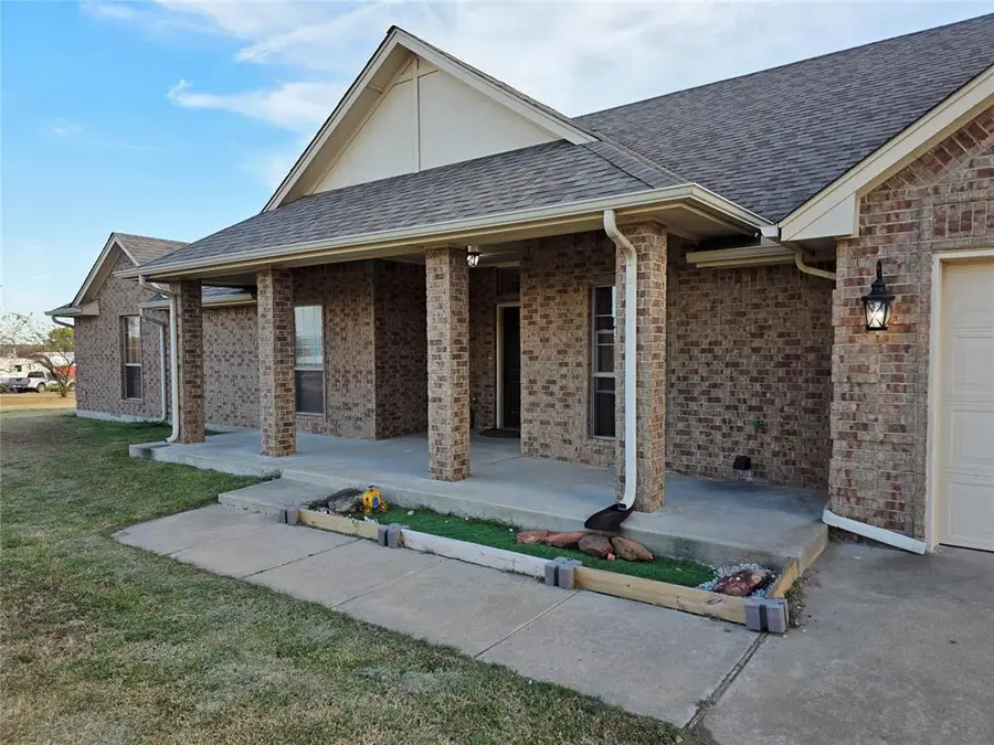 4040 Lonetree Drive, Edmond, OK 73025 - Image #2