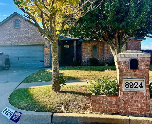 8924 NW 111th Street, Oklahoma City, OK 73162