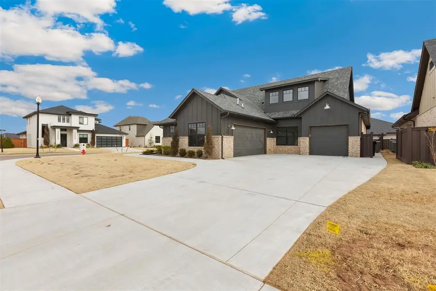 12812 Cobblestone Curve Road, Oklahoma City, OK 73142 - Image #3