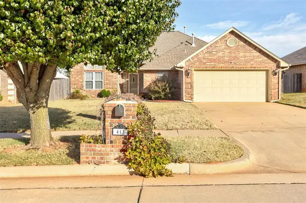 413 E Plantation Terrace, Mustang, OK 73064
