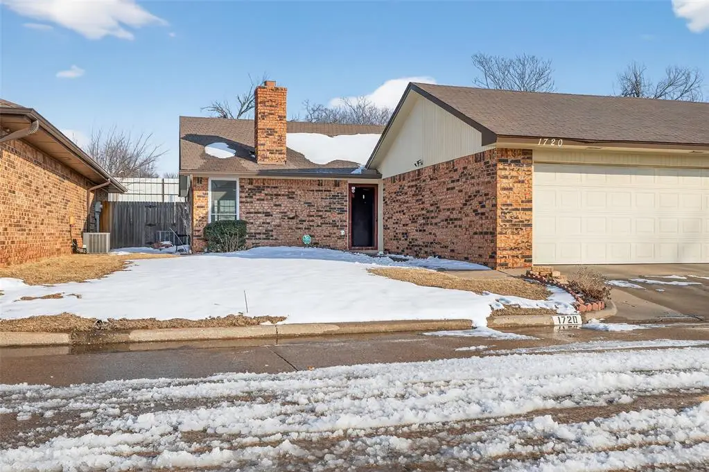 1720 Lionsgate Circle, Bethany, OK 73008 - Image #1
