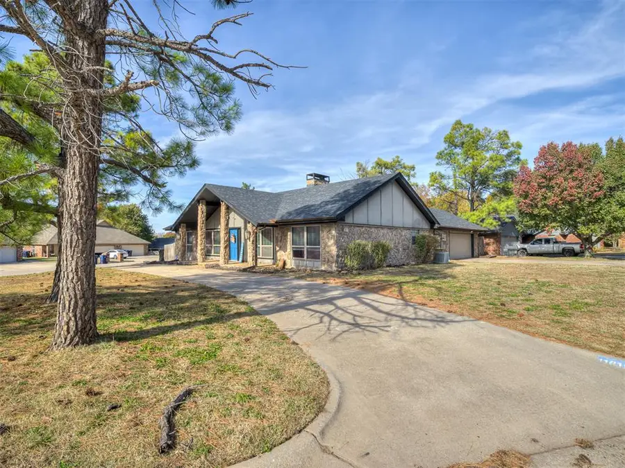 11613 Footmans Court, Yukon, OK 73099 - Image #3