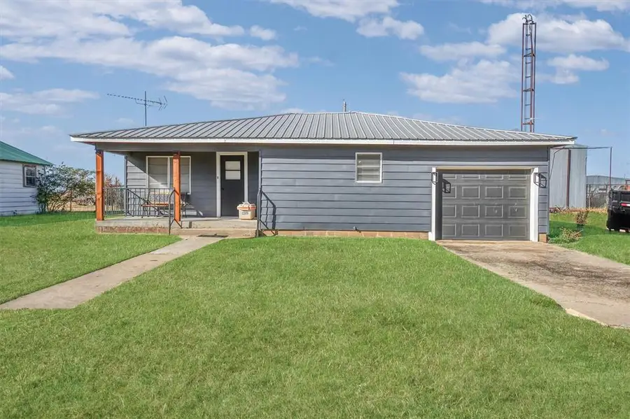 219 N Mayer Avenue, Willow, OK 73673 - Image #2