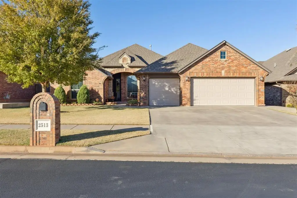 2513 SE 39th Street, Moore, OK 73160 - Image #1