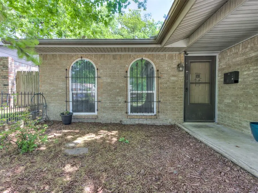 616 Whispering Oak Road, Oklahoma City, OK 73127 - Image #3