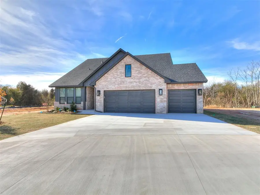 9404 NW 75th Street, Yukon, OK 73099 - Image #3