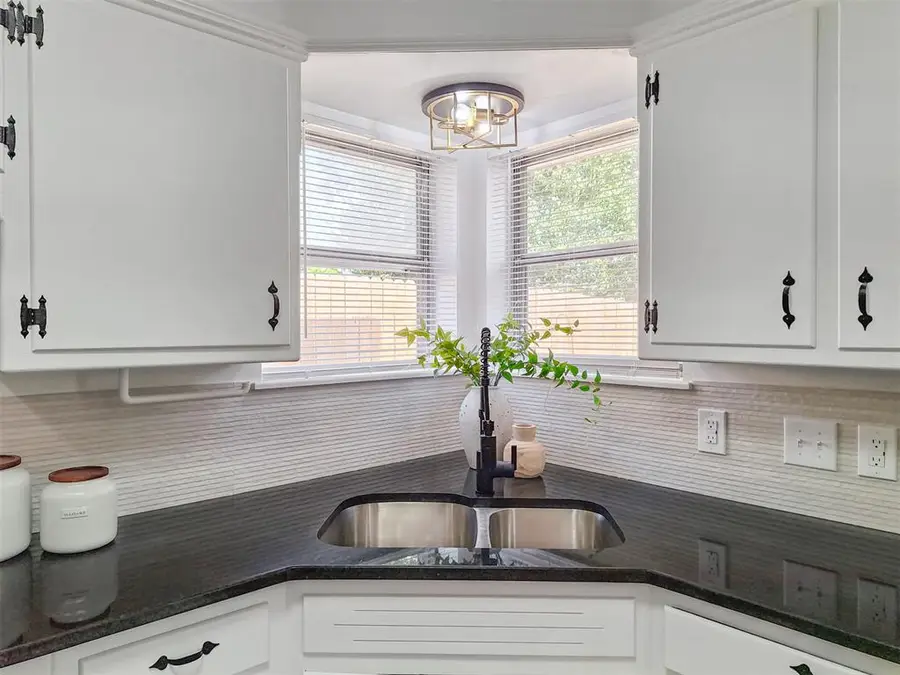 2328 Knox Drive, Del City, OK 73115 - Image #2