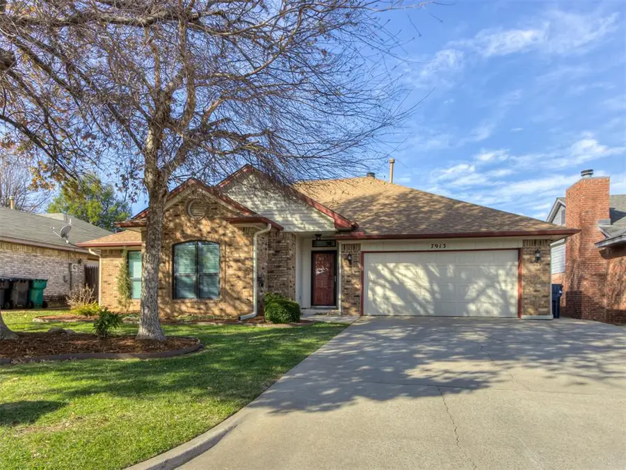7913 Wilshire Ridge Drive, Oklahoma City, OK 73132 - Image #2