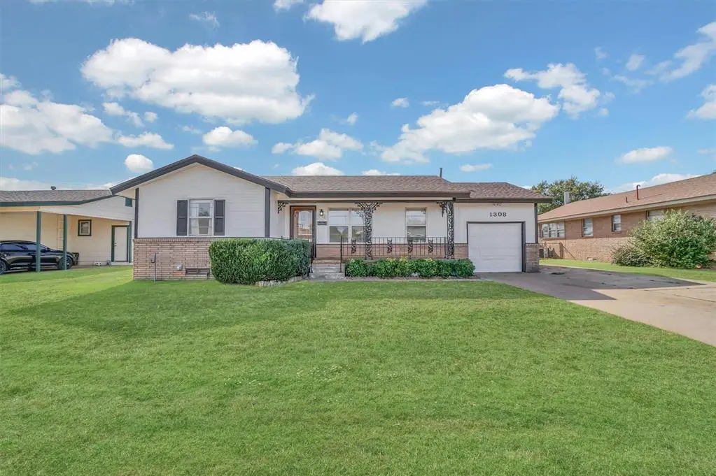 1308 Karen Avenue, Altus, OK 73521 - Image #1