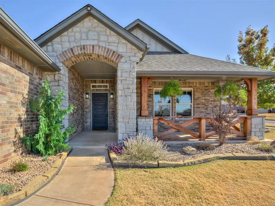 18600 Summer Grove Avenue, Edmond, OK 73012 - Image #3
