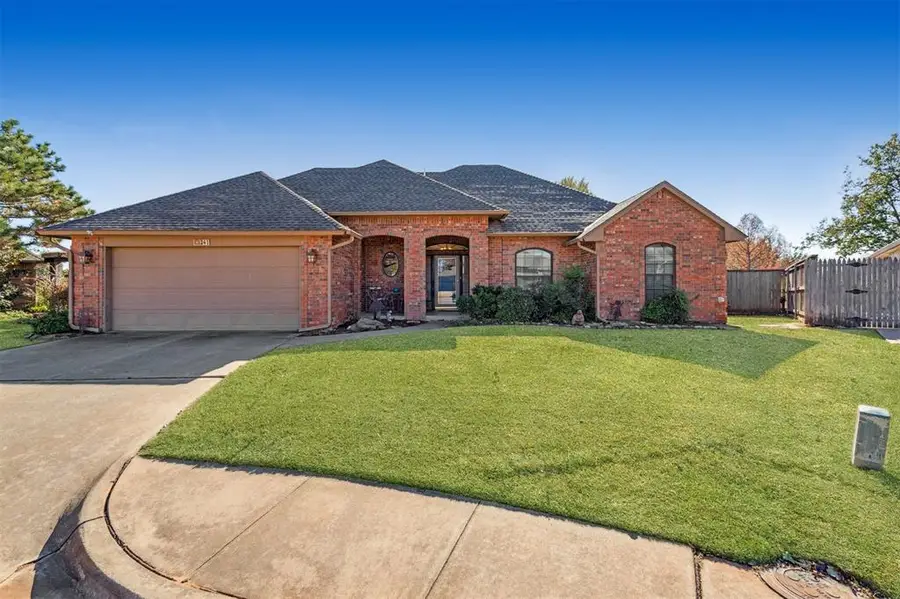 341 Cobblestone Circle, Edmond, OK 73034 - Image #2
