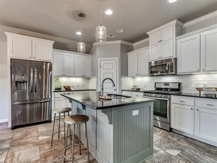 18701 Maidstone Lane, Edmond, OK 73012 - Image #3