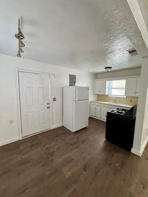 225 E Main Street, Stratford, OK 74872 - Image #3