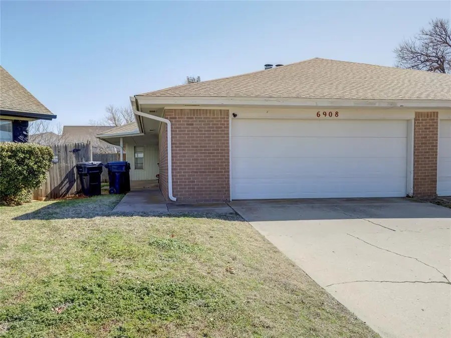 6908 Woodlake Drive, Oklahoma City, OK 73132 - Image #3