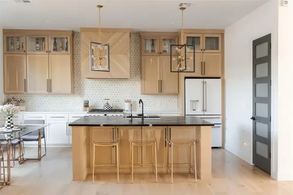 1127 NW 56th Street #B, Oklahoma City, OK 73118