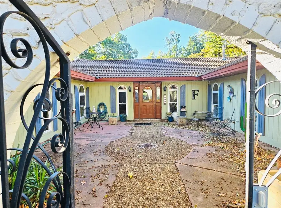 8216 Golden Oaks Road, Oklahoma City, OK 73127 - Image #3