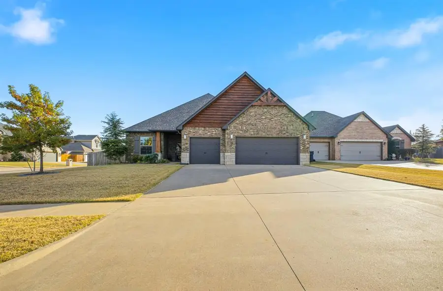 6400 NW 164th Circle, Edmond, OK 73013 - Image #2