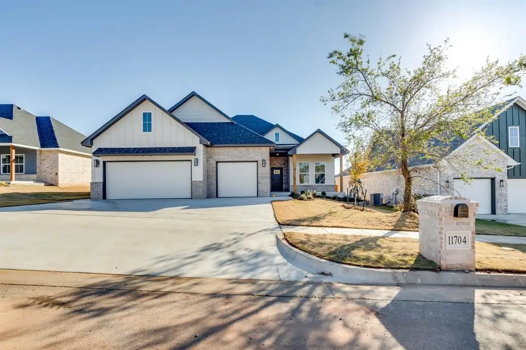 11704 NW 102nd Street, Yukon, OK 73099 - Image #1