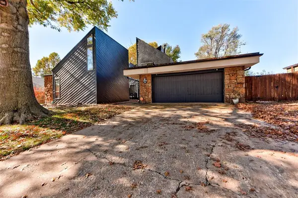 1014 Thistlewood Drive, Norman, OK 73072