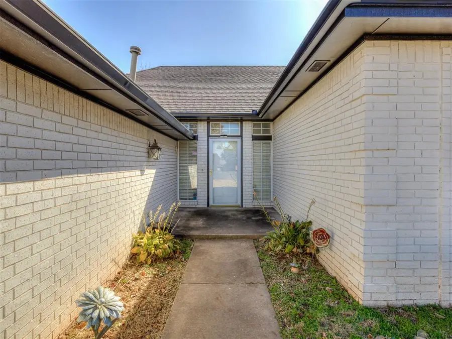 1412 Salem Avenue, Edmond, OK 73003 - Image #2
