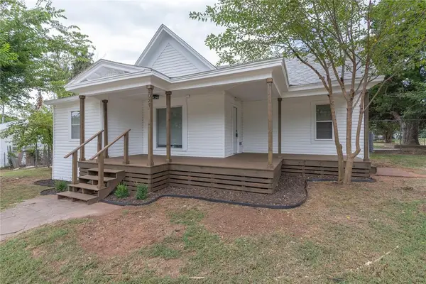 1027 W Idaho Avenue, Chickasha, OK 73018
