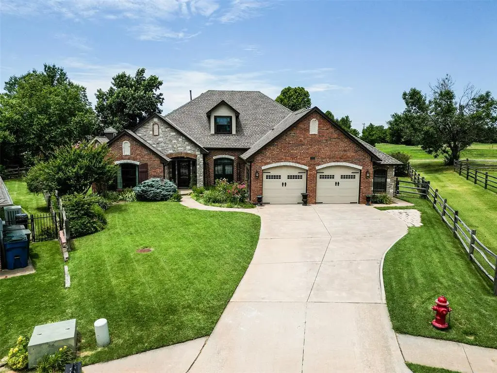 3913 Shortgrass Circle, Edmond, OK 73003 - Image #1