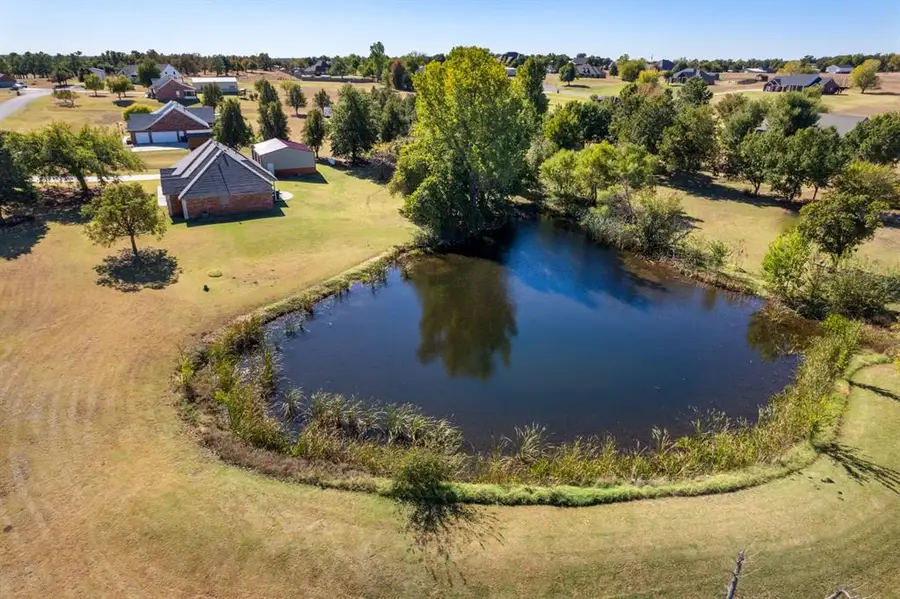 813 S Spring Lane, Blanchard, OK 73010 - Image #3