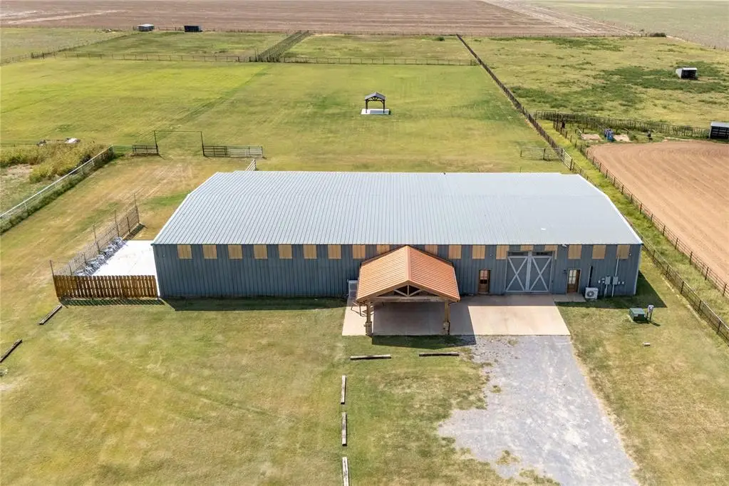 20500 N 2810 Road, Kingfisher, OK 73750 - Image #1