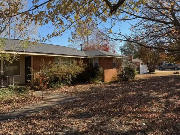 2012 Park Drive, Duncan, OK 73533