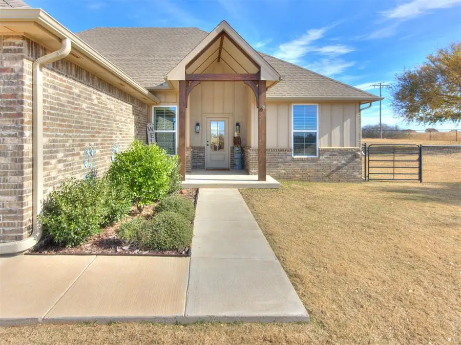 7770 Hawk Lane, Guthrie, OK 73044 - Image #2