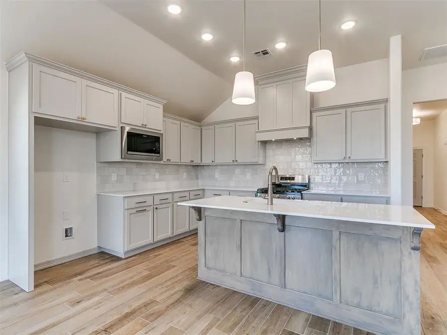 12201 Birch Street, Yukon, OK 73099 - Image #2