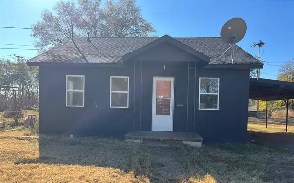 404 E Poplar Avenue, Sayre, OK 73662