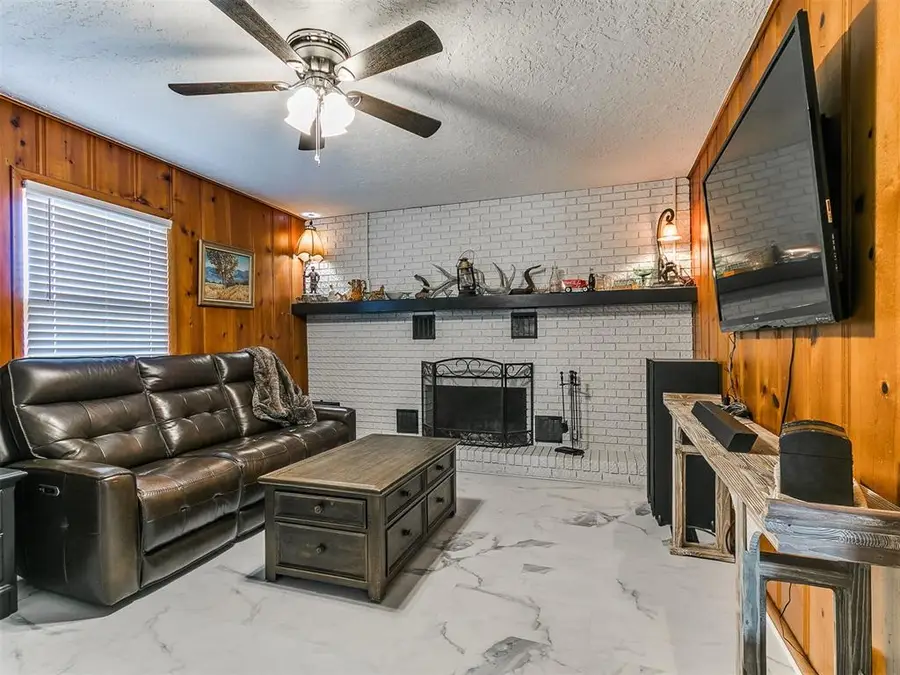 1102 N Pesotum Avenue, Shawnee, OK 74801 - Image #2