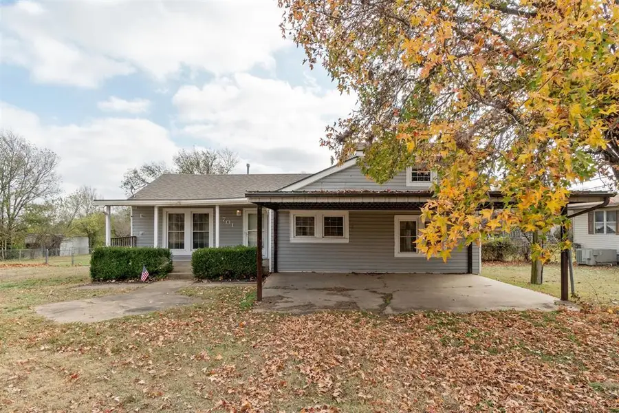 701 E Scissortail Lane, Cushing, OK 74023 - Image #2