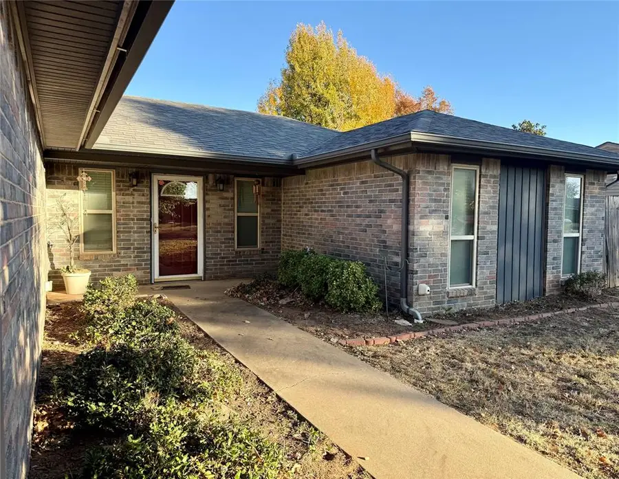 3805 Stoneybrook Drive, Chickasha, OK 73018 - Image #2
