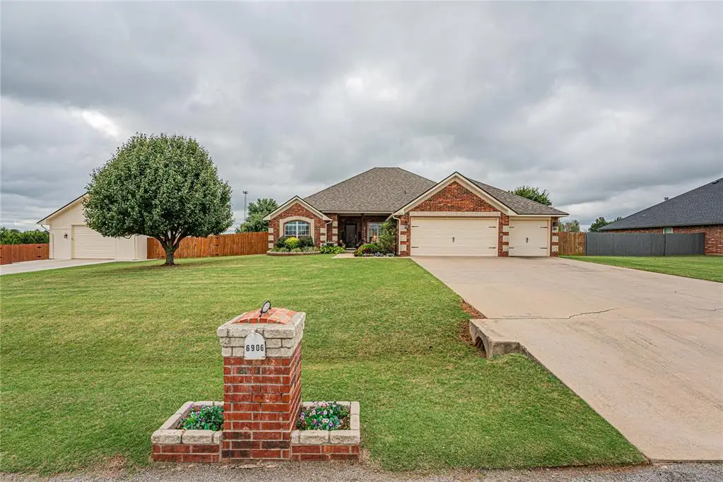 6906 Rolling Meadows, Tuttle, OK 73089 - Image #1