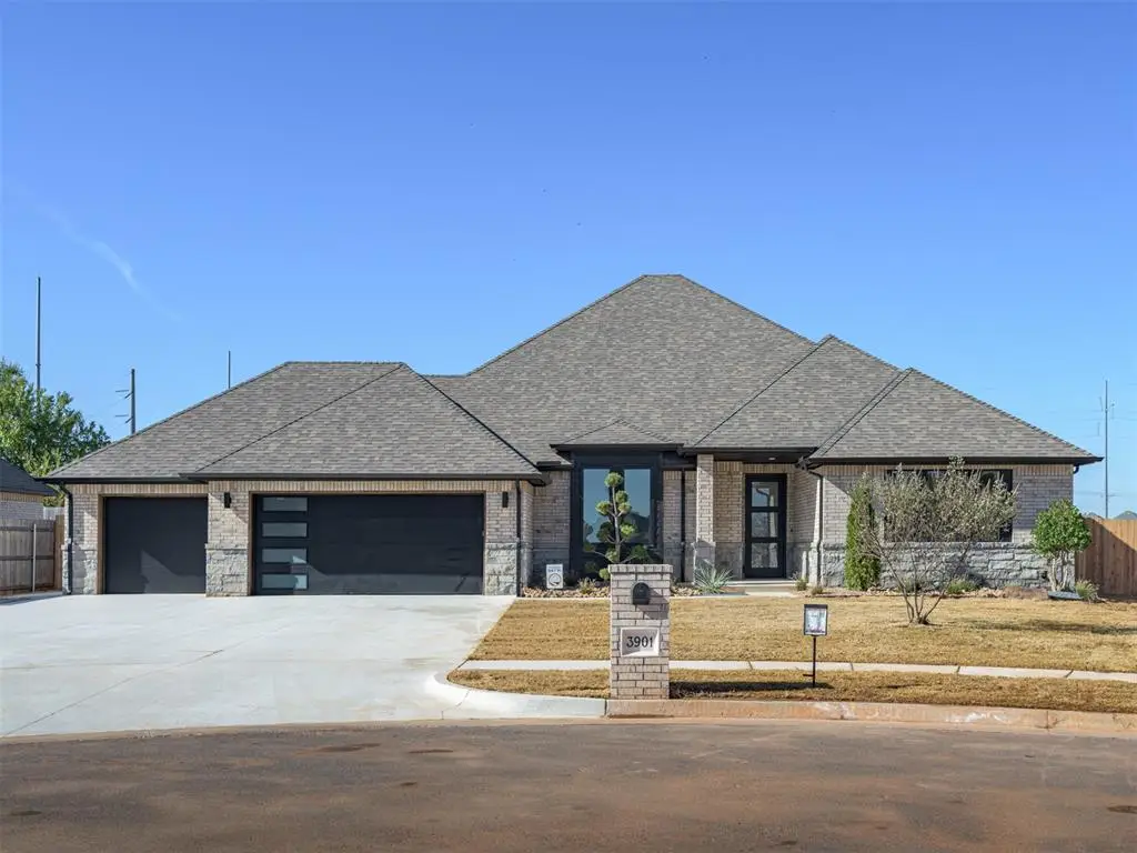 3901 Sorano Drive, Moore, OK 73160 - Image #1