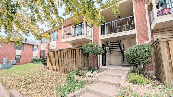 4400 Hemingway Drive #112, Oklahoma City, OK 73118