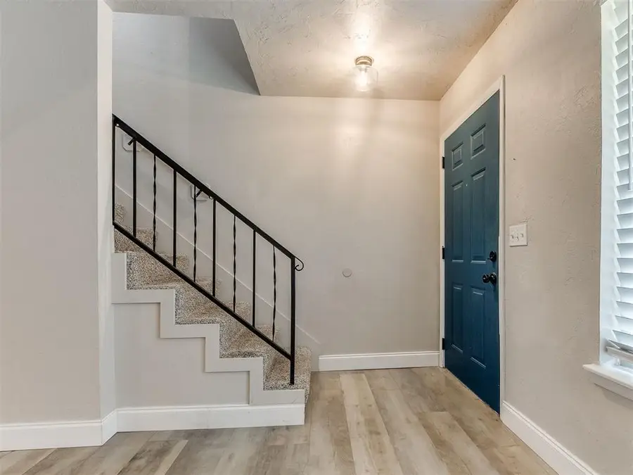 9719 Hefner Village Boulevard, Oklahoma City, OK 73162 - Image #3