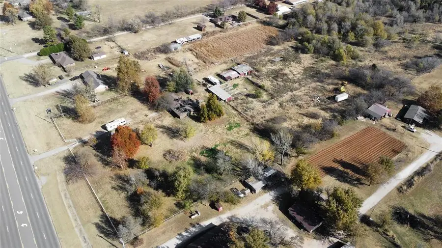 518 S Mustang Rd, Tuttle, OK 73089 - Image #3