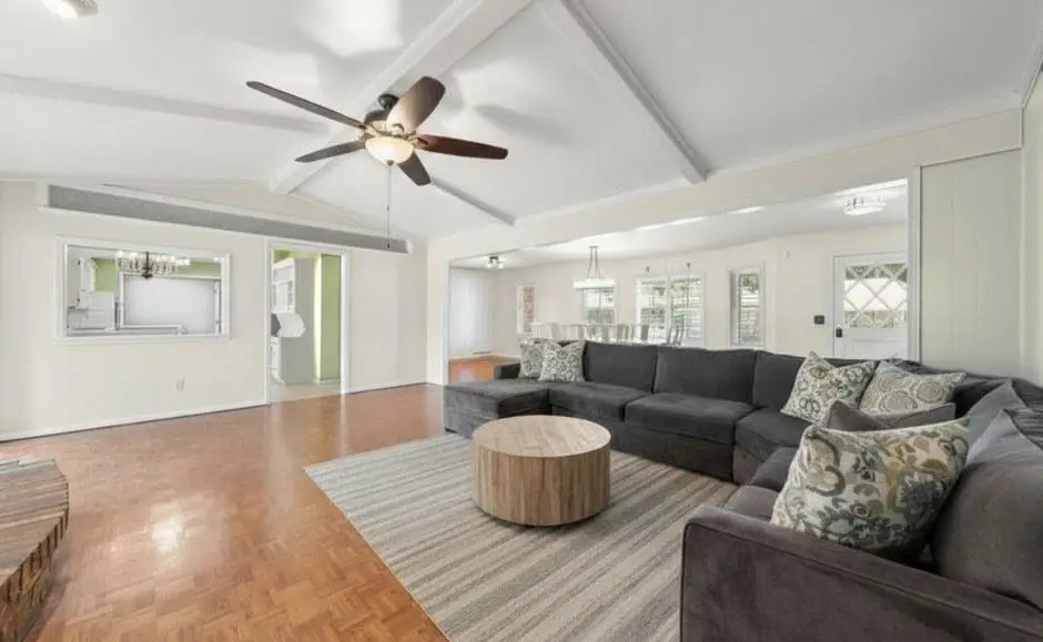 2805 Tudor Road, Oklahoma City, OK 73127 - Image #1