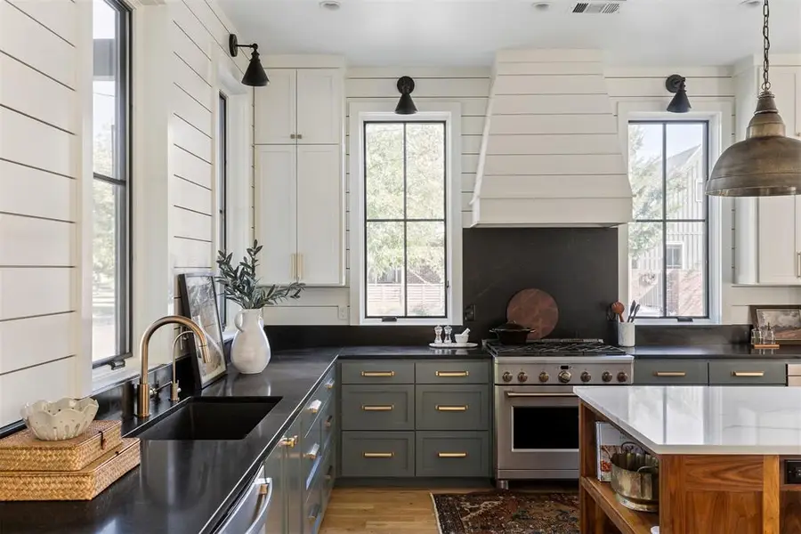 1800 Runway Boulevard, Oklahoma City, OK 73108 - Image #3