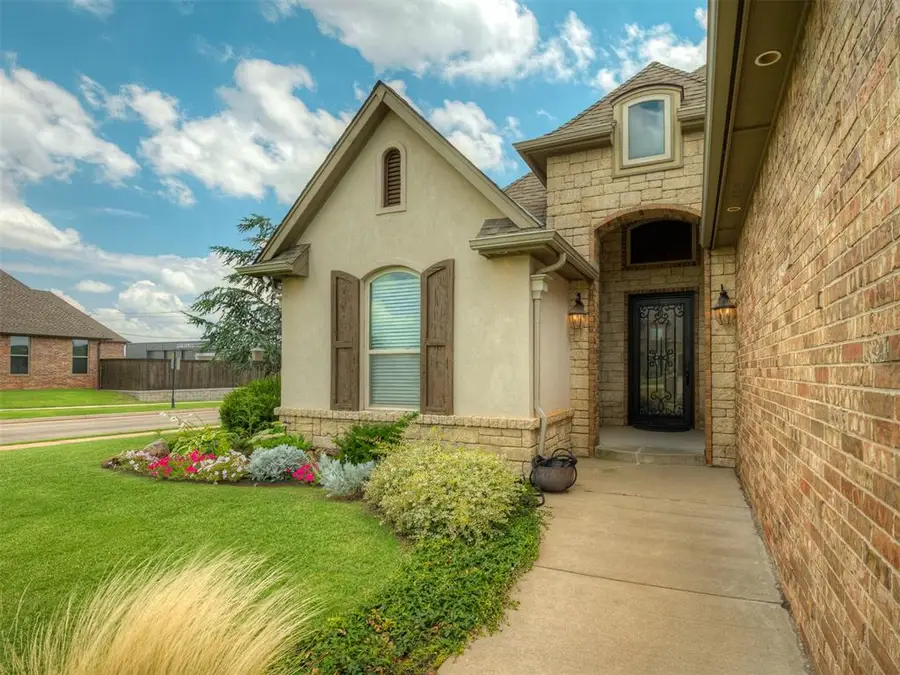 1144 Canteberry Drive, Yukon, OK 73099 - Image #3