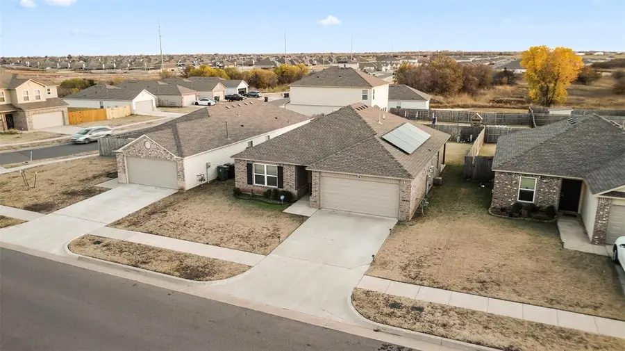 9424 NW 122nd Terrace, Yukon, OK 73099 - Image #2