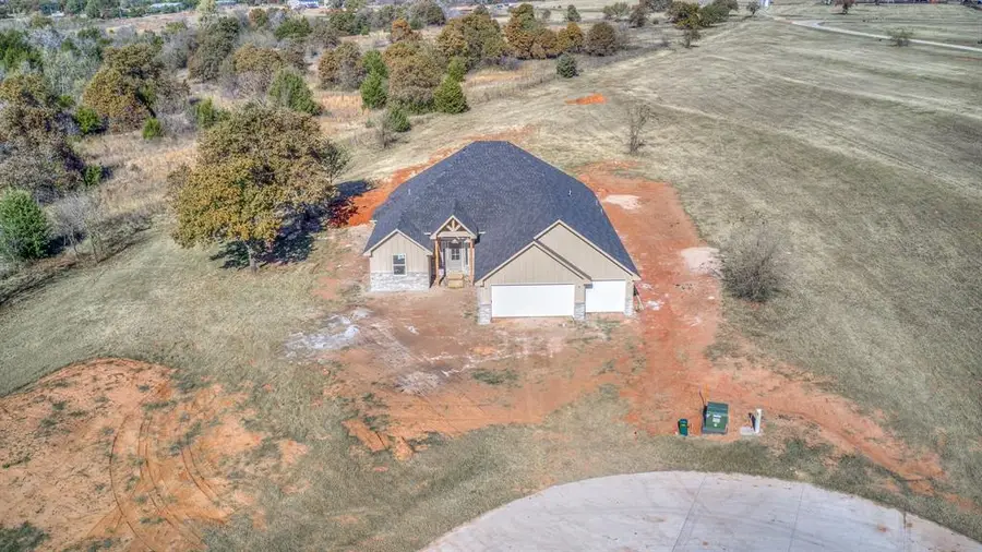 2434 Wind River Circle, Blanchard, OK 73010 - Image #2