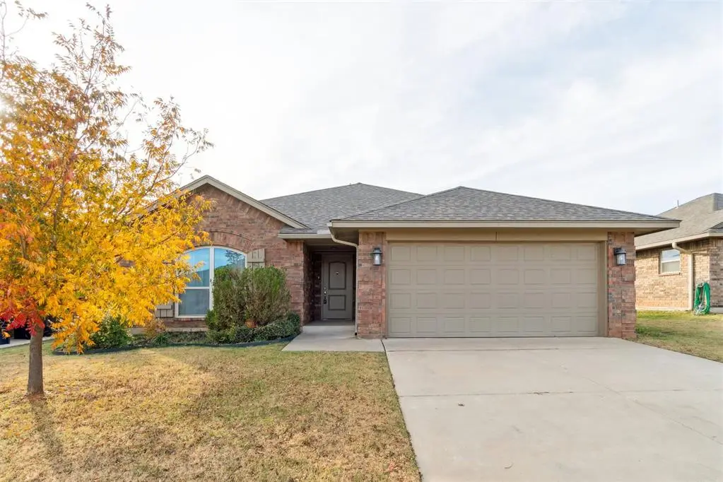 1109 Chestnut Creek Drive, Yukon, OK 73099 - Image #1