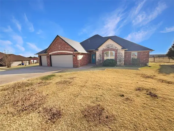1306 Songbird Lane, Blanchard, OK 73010